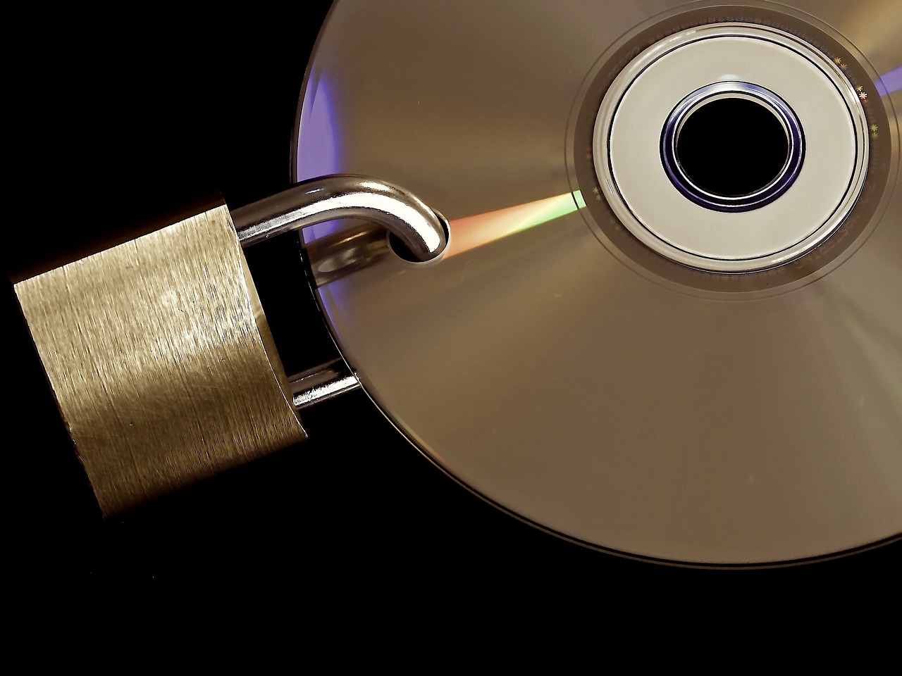 How to Stay Safe While Using Internet Browsers